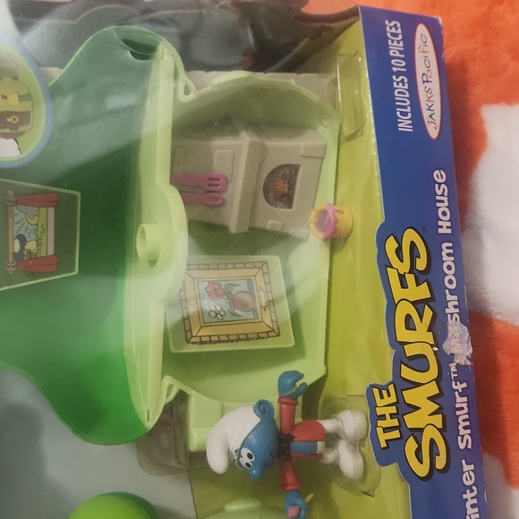 The Smurfs Painter Smurf Mushroom House Playset Jakks Pacific - Picture 2 of 4